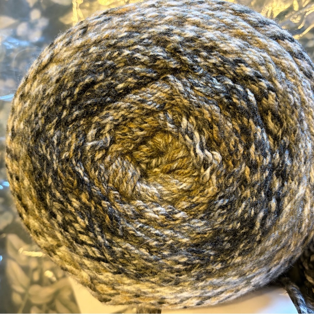 Big Twist Vortex Yarn Bundle Zebra 2 ful cakes and one partial - Picture 3 of 7